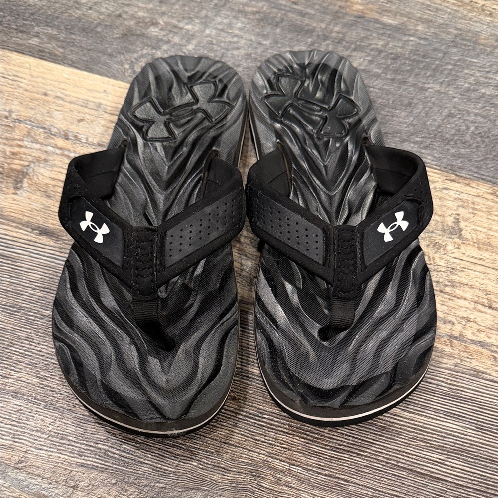 Under Armour Kids Black and Flip Flops